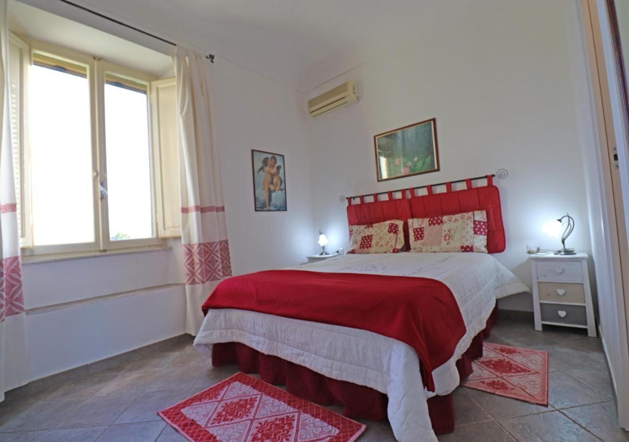 Murphy Holiday Home - Mongiardino 01 La Maddalena  Buitenkant foto